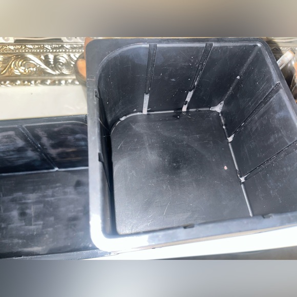 Mac Cosmetics Carry all case - Picture 16 of 16